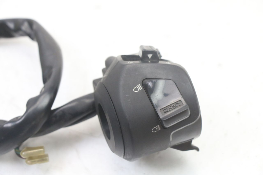 photo de LINKER STUURSCHAKELAAR KYMCO XCITING 500 (2007 - 2010) - Andere kijkhoek