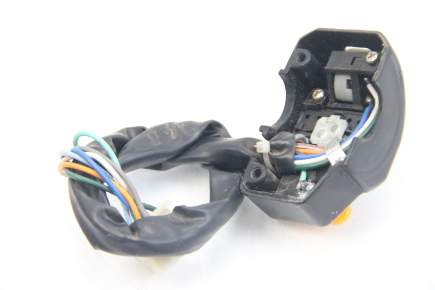 photo de LINKER STUURSCHAKELAAR VENESI LOWIGI RETRO JJ50QT-3 50 (2020 - 2022) - Bevestigingspunten