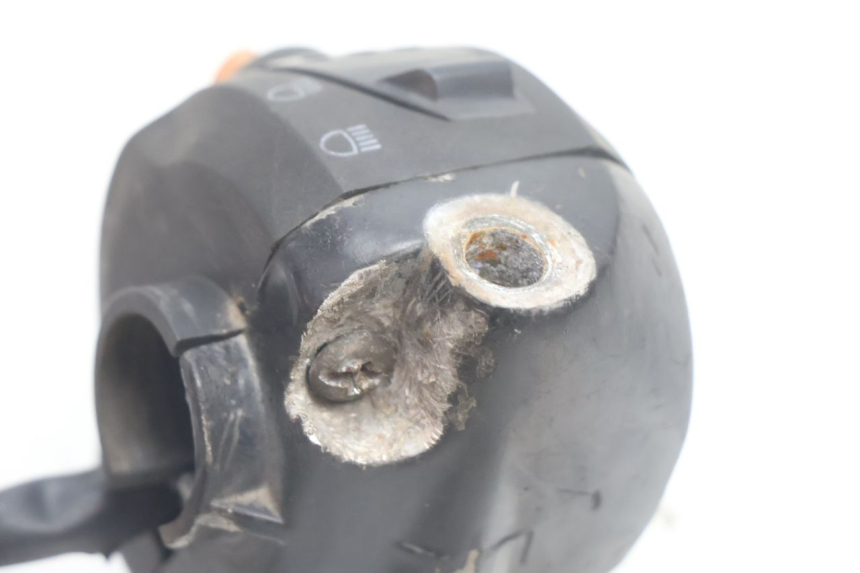 photo de LINKER STUURSCHAKELAAR PEUGEOT LUDIX BLASTER 50 (2006 - 2014) - Bevestigingspunten
