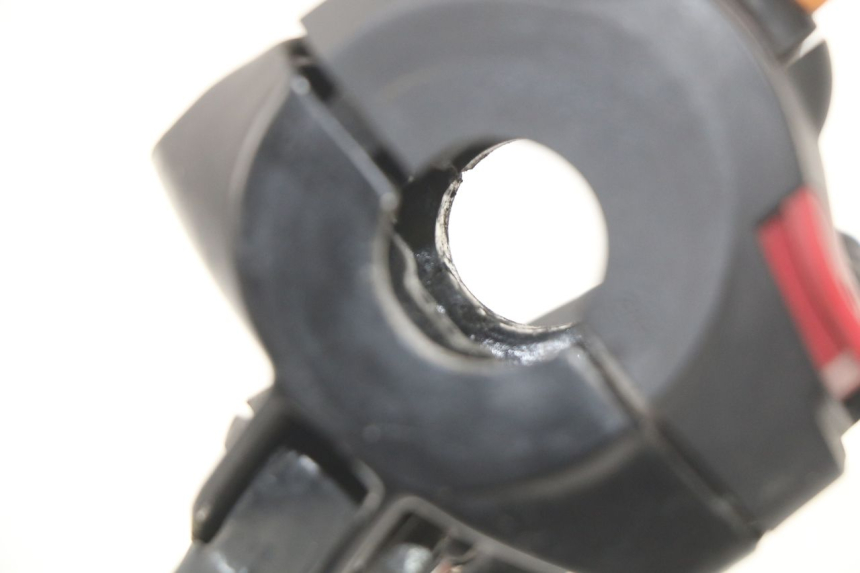 photo de LINKER STUURSCHAKELAAR PEUGEOT LUDIX 50 (2008 - 2017) - Zoom op gebruiksstaat