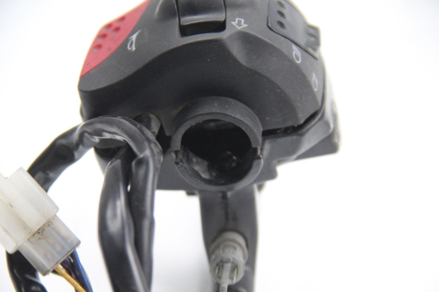 photo de LINKER STUURSCHAKELAAR PEUGEOT LUDIX 50 (2005 - 2007) - Detail van het onderdeel