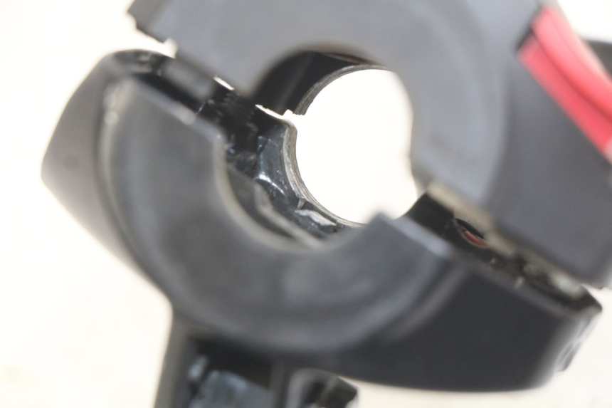 photo de LINKER STUURSCHAKELAAR PEUGEOT LUDIX 50 (2005 - 2007) - Detail van het onderdeel