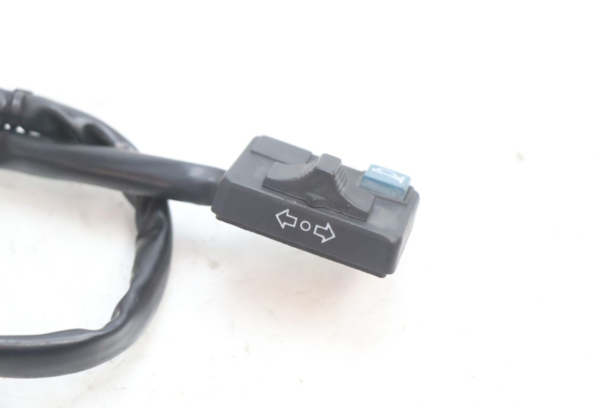 photo de LINKER STUURSCHAKELAAR PEUGEOT LUDIX ONE 50 (2004 - 2013) - Andere kijkhoek