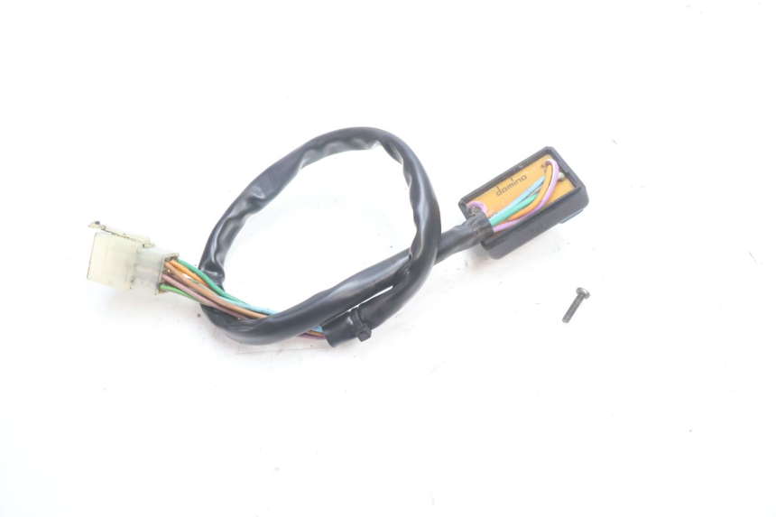 photo de LINKER STUURSCHAKELAAR PEUGEOT LUDIX ONE 50 (2004 - 2013) - Technische close-up