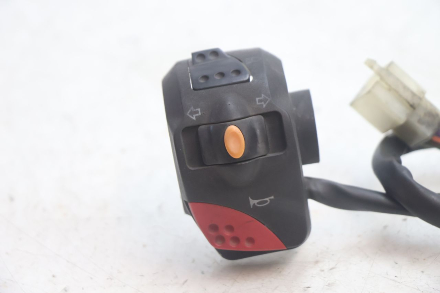 photo de LINKER SCHAKELAAR PEUGEOT LUDIX PRO 2T 50 (2010 - 2017) - Detail van het onderdeel