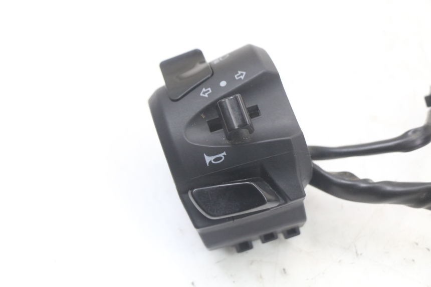 photo de LINKER STUURSCHAKELAAR MASAI SCRAMBLER SPORT 125 (2021 - 2025) - Detail van het onderdeel