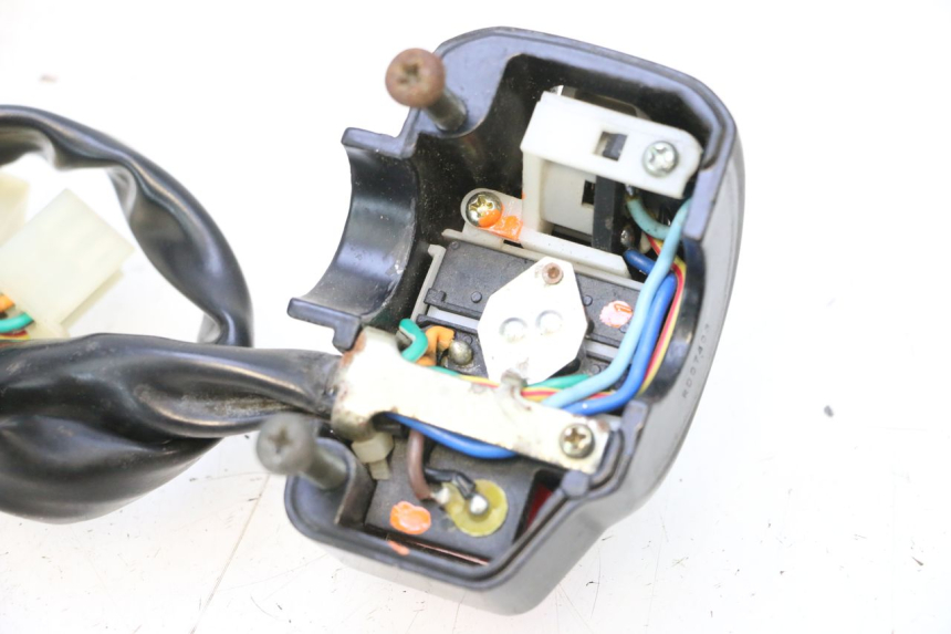 photo de LINKER SCHAKELAAR KEEWAY MATRIX RX9 125 (2006 - 2007) - Technische close-up