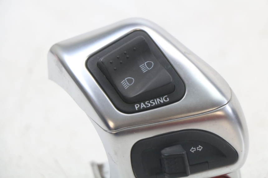 photo de LINKER STUURSCHAKELAAR PIAGGIO MP3 HPE 350 (2018 - 2020) - Zoom op gebruiksstaat