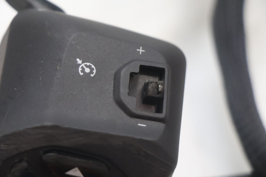 photo de LINKER SCHAKELAAR PIAGGIO MP3 HPE 530 (2022 - 2026) - Andere kijkhoek