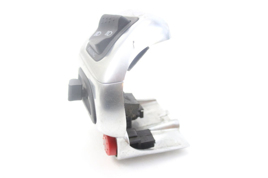 photo de LINKER STUURSCHAKELAAR PIAGGIO MP3 500 (2014 - 2017) - Bevestigingspunten