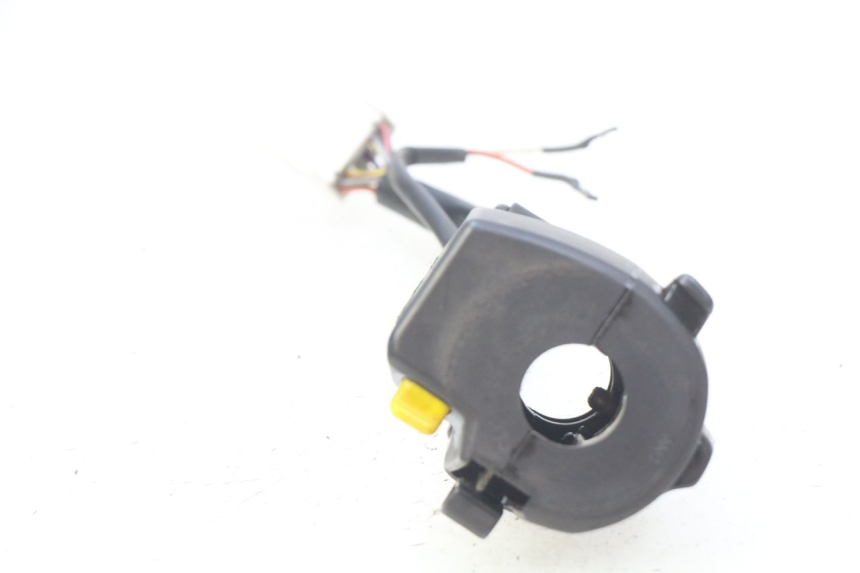 photo de LINKER STUURSCHAKELAAR GILERA NEXUS 125 (2009 - 2013) - Detail van het onderdeel