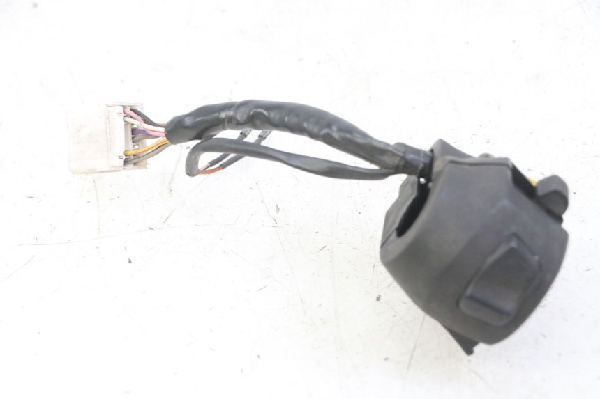 photo de LINKER STUURSCHAKELAAR GILERA NEXUS 125 (2009 - 2013) - Bevestigingspunten