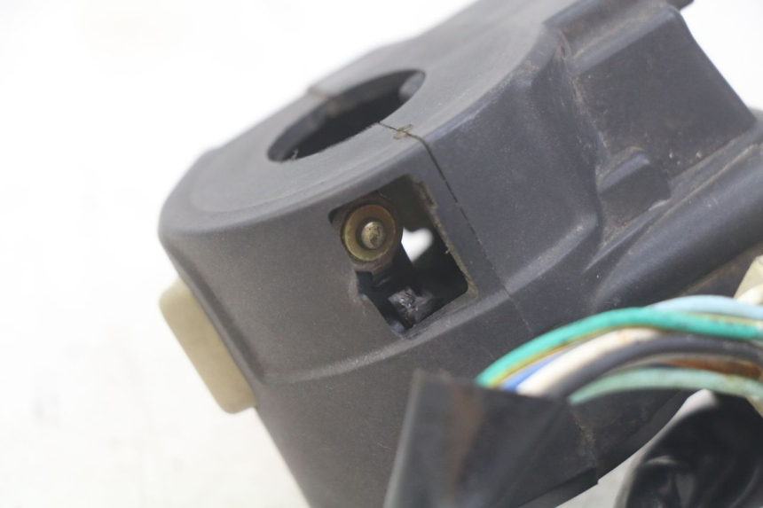 photo de LINKER STUURSCHAKELAAR SELECT UP OCTALIS 125 (2007 - 2012) - Technische close-up