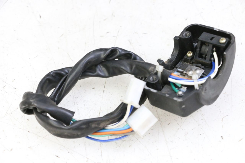 photo de LINKER STUURSCHAKELAAR JM MOTORS OLDIES GT 4T 50 (2018 - 2025) - Technische close-up