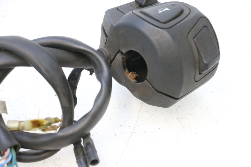 photo de LINKER STUURSCHAKELAAR HONDA PCX (JF57/JF64) 125 (2014 - 2018) - Bevestigingspunten
