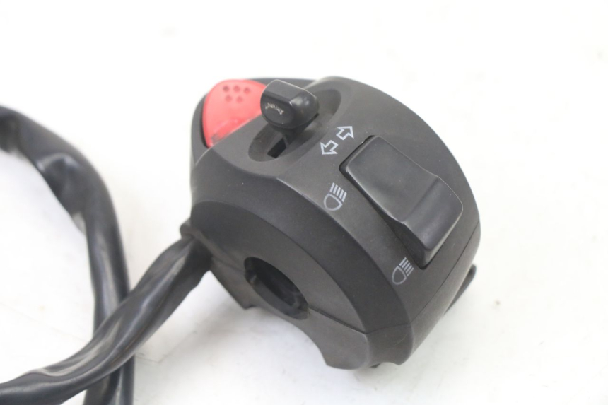 photo de LINKER STUURSCHAKELAAR PEUGEOT CITYSTAR 125 (2011 - 2017) - Andere kijkhoek