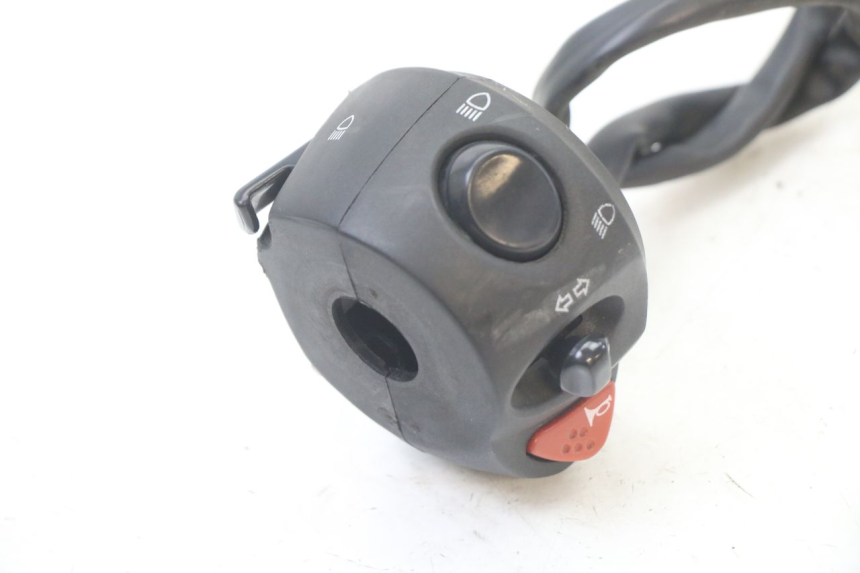 photo de LINKER STUURSCHAKELAAR PEUGEOT CITYSTAR 2T 50 (2018 - 2021) - Andere kijkhoek