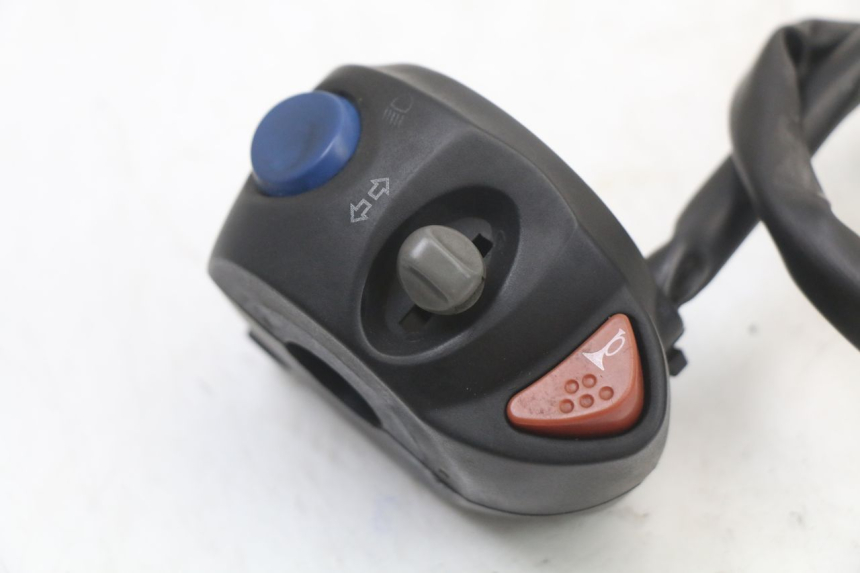 photo de LINKER STUURSCHAKELAAR PEUGEOT ELYSTAR 50 (2002 - 2014) - Zoom op gebruiksstaat