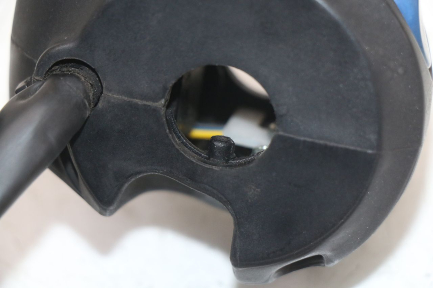 photo de LINKER STUURSCHAKELAAR PEUGEOT ELYSTAR 50 (2002 - 2014) - Staat van het oppervlak