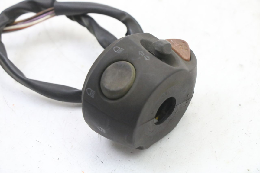 photo de LINKER STUURSCHAKELAAR PEUGEOT SATELIS 125 (2013 - 2018) - Andere kijkhoek