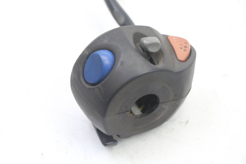 photo de LINKER STUURSCHAKELAAR PEUGEOT TKR TREKKER FURIOUS 50 (2005 - 2014) - Andere kijkhoek