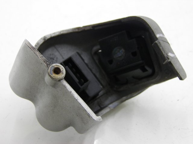 photo de LINKER STUURSCHAKELAAR PIAGGIO BEVERLY 125 (2005 - 2007) - Zoom op gebruiksstaat