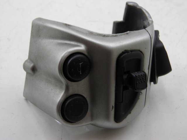 photo de LINKER STUURSCHAKELAAR PIAGGIO BEVERLY 125 (2005 - 2007) - Technische close-up