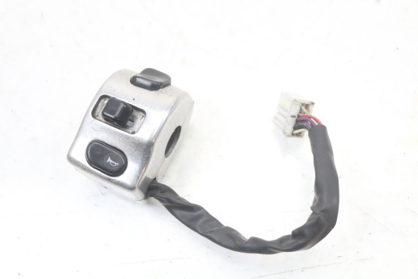 photo de LINKER STUURSCHAKELAAR PIAGGIO BEVERLY 125 (1998 - 2005) - Detail van het onderdeel