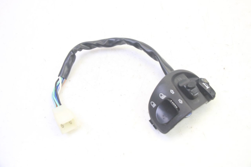 photo de LINKER STUURSCHAKELAAR EFUN PUSA 1 - Andere kijkhoek