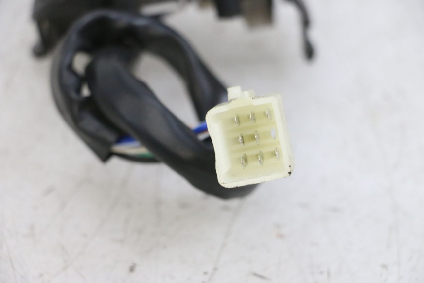 photo de LINKER STUURSCHAKELAAR EFUN PUSA 1 - Detail van het onderdeel