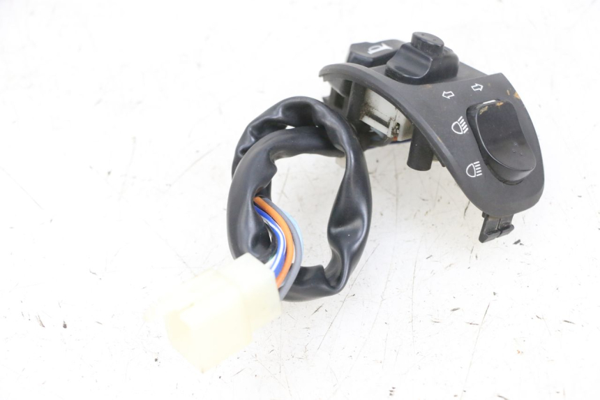 photo de LINKER STUURSCHAKELAAR EFUN PUSA 1 - Overzicht