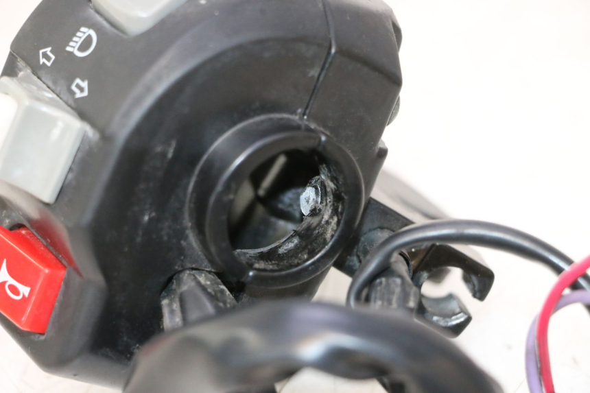photo de LINKER STUURSCHAKELAAR TNT MOTOR ROMA 10' 2T 50 (2011 - 2018) - Detail van het onderdeel