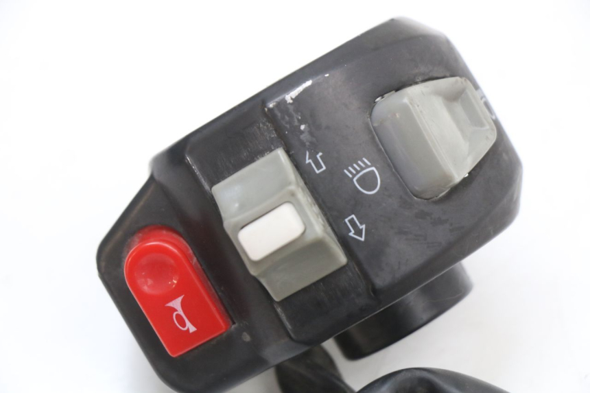 photo de LINKER STUURSCHAKELAAR TNT MOTOR ROMA 10' 4T 50 (2019 - 2022) - Detail van het onderdeel