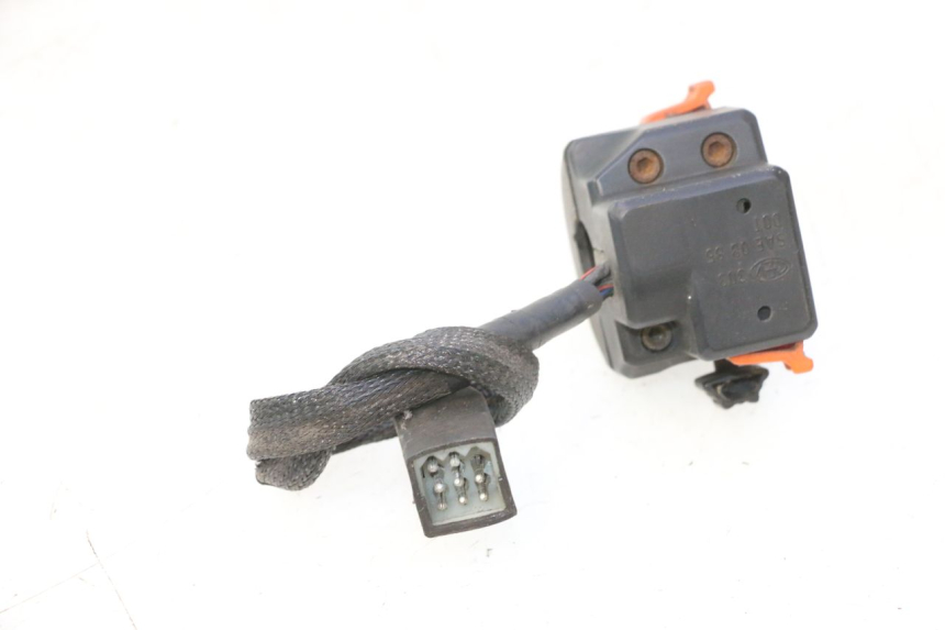 photo de LINKER SCHAKELAAR MZ RT 125 (2000 - 2008) - Zoom op gebruiksstaat