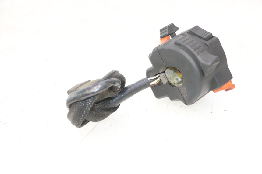 photo de LINKER SCHAKELAAR MZ RT 125 (2000 - 2008) - Bevestigingspunten
