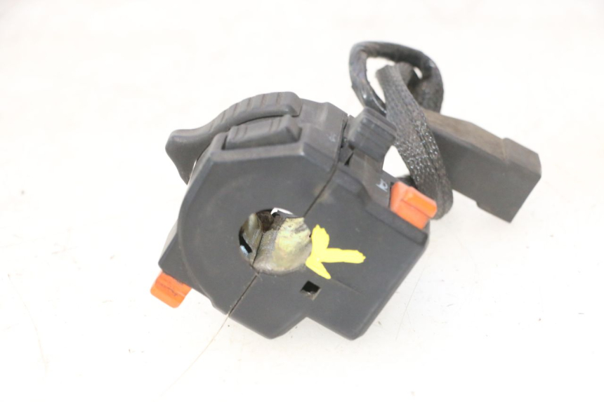 photo de LINKER SCHAKELAAR MZ RT 125 (2000 - 2008) - Markeringen en referenties