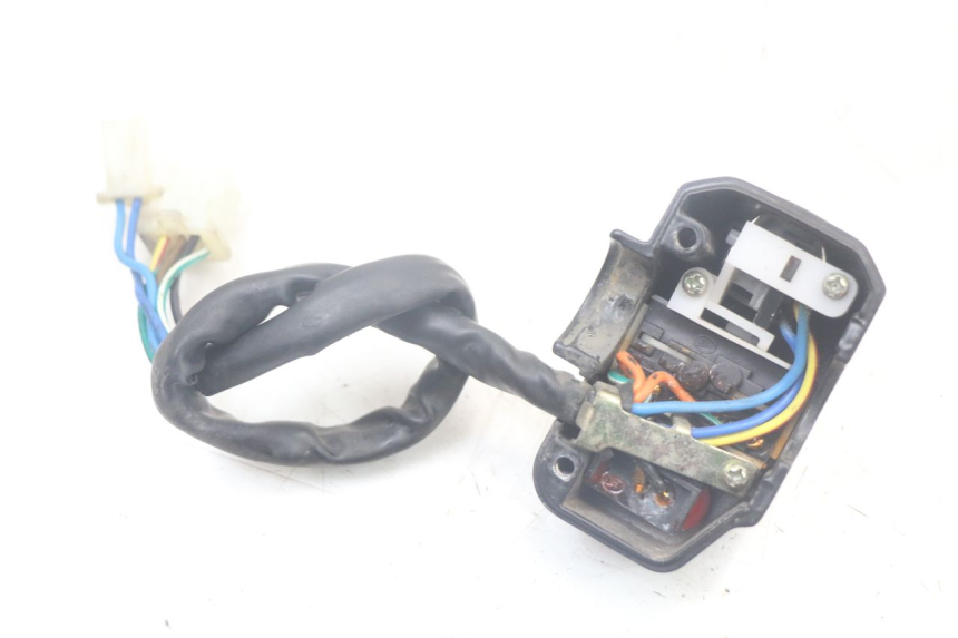 photo de LINKER STUURSCHAKELAAR KEEWAY RY6 2T 50 (2011 - 2019) - Andere kijkhoek