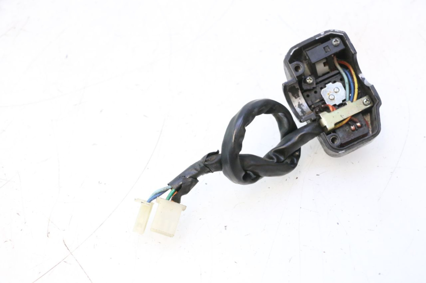 photo de LINKER STUURSCHAKELAAR KEEWAY RY6 2T 50 (2011 - 2019) - Andere kijkhoek
