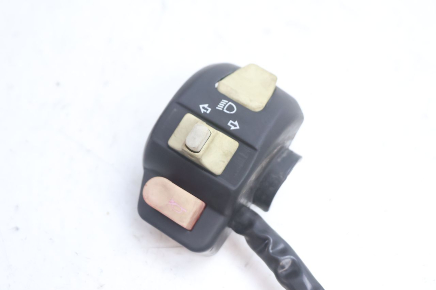photo de LINKER STUURSCHAKELAAR KEEWAY RY6 2T 50 (2011 - 2019) - Detail van het onderdeel
