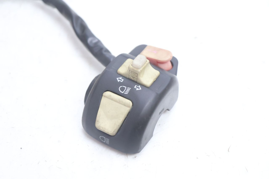 photo de LINKER STUURSCHAKELAAR KEEWAY RY6 2T 50 (2011 - 2019) - Andere kijkhoek