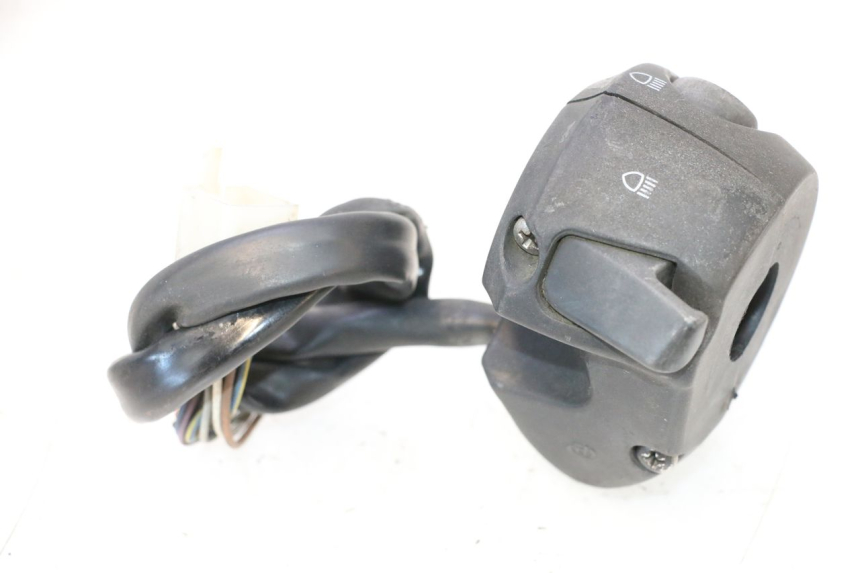 photo de LINKER STUURSCHAKELAAR PEUGEOT SATELIS COMPRESSOR K15 125 (2006 - 2009) - Technische close-up