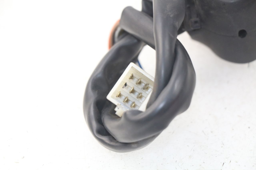 photo de LINKER STUURSCHAKELAAR PEUGEOT SATELIS 300 (2012 - 2015) - Zoom op gebruiksstaat