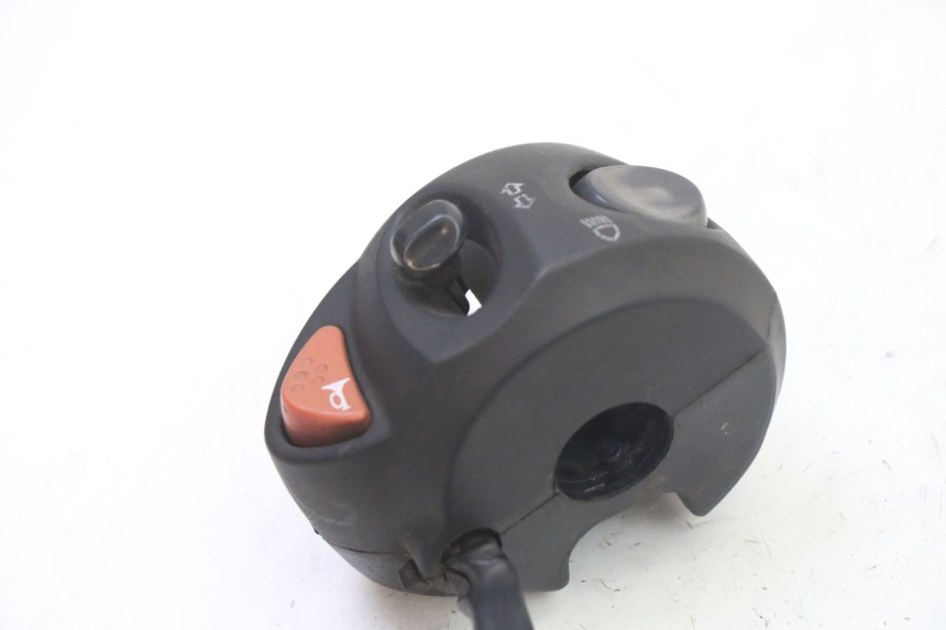 photo de LINKER STUURSCHAKELAAR PEUGEOT SATELIS 125 (2013 - 2018) - Zoom op gebruiksstaat