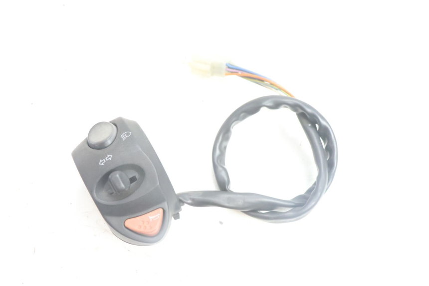 photo de LINKER STUURSCHAKELAAR PEUGEOT SATELIS 125 (2006 - 2009) - Hoofdaanzicht