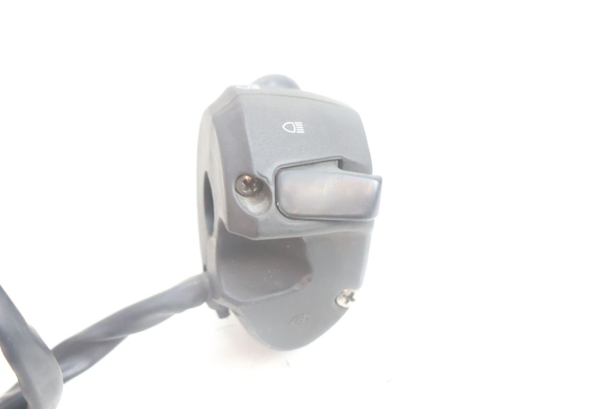 photo de LINKER STUURSCHAKELAAR PEUGEOT SATELIS 125 (2006 - 2009) - Technische close-up