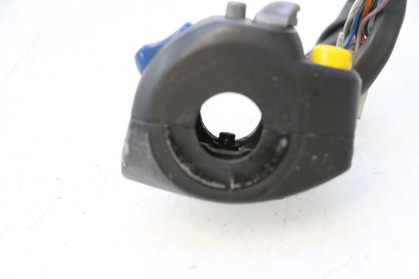 photo de LINKER STUURSCHAKELAAR PEUGEOT SPEEDFIGHT 2 AC 50 (2000 - 2009) - Zoom op gebruiksstaat