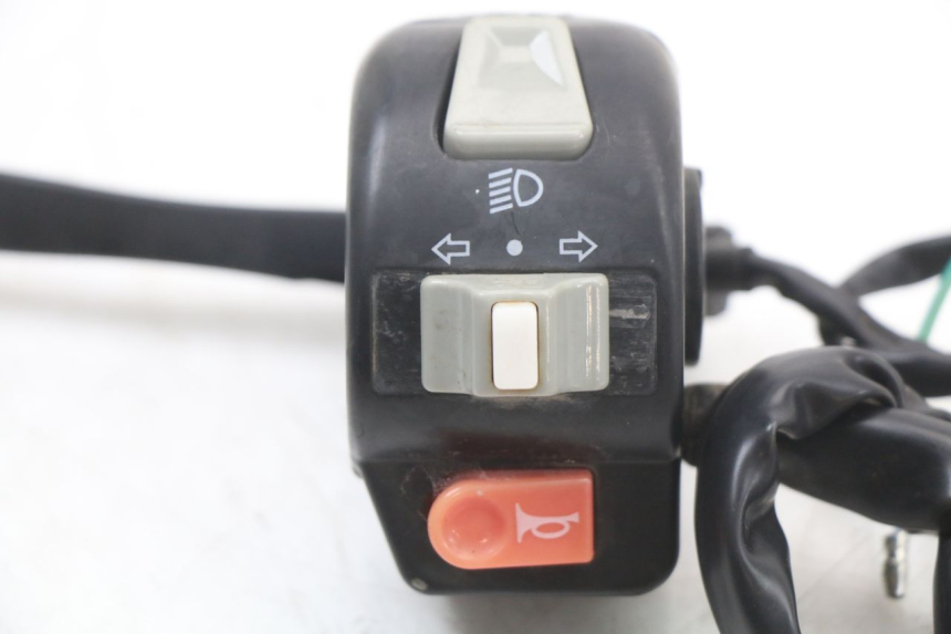 photo de LINKER STUURSCHAKELAAR VASTRO STREET X 4T 50 (2016 - 2021) - Detail van het onderdeel