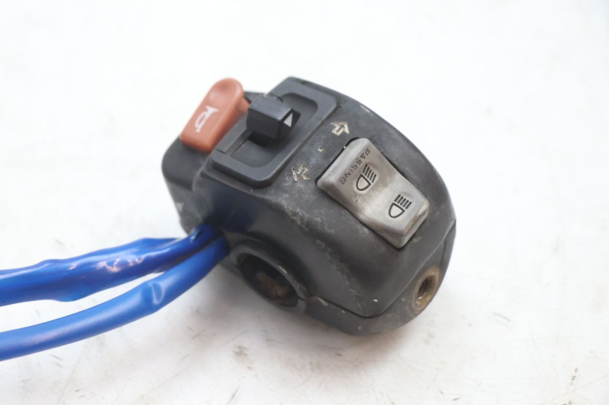 photo de LINKER SCHAKELAAR KYMCO SUPER 8 2T 50 (2007 - 2013) - Technische close-up