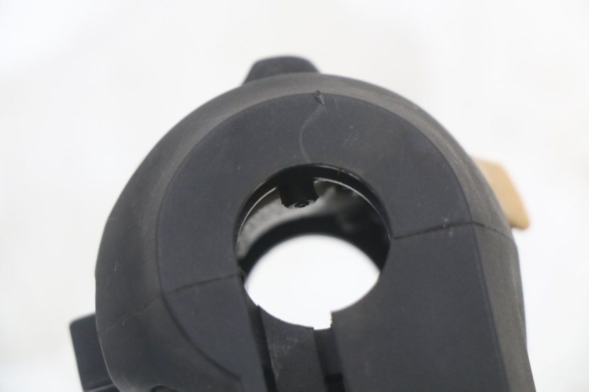 photo de LINKER STUURSCHAKELAAR SUZUKI BURGMAN 125 (2018 - 2021) - Bevestigingspunten