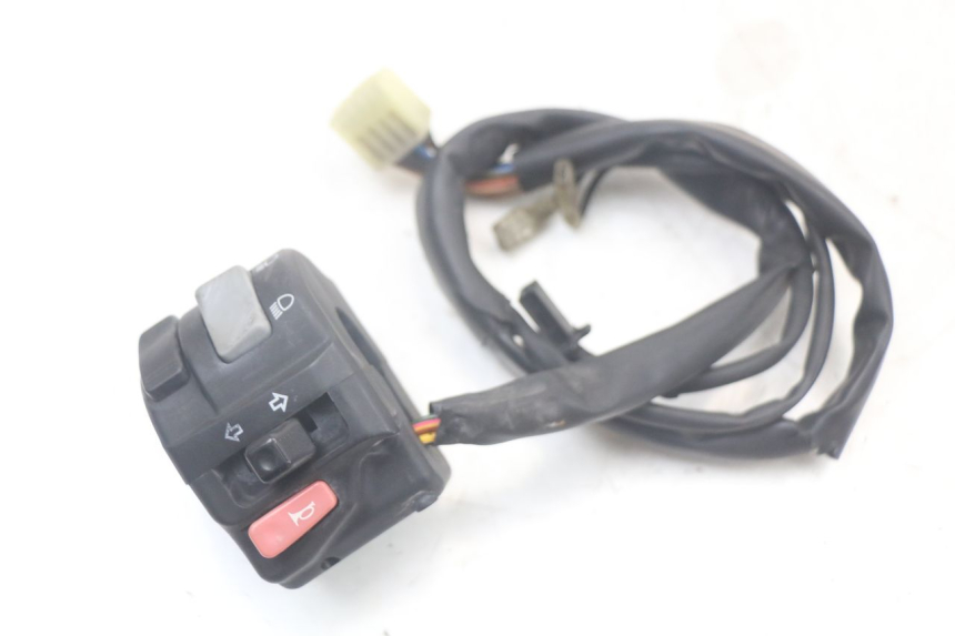 photo de LINKER STUURSCHAKELAAR YAMAHA TDM ABS 900 (2002 - 2014) - Detail van het onderdeel